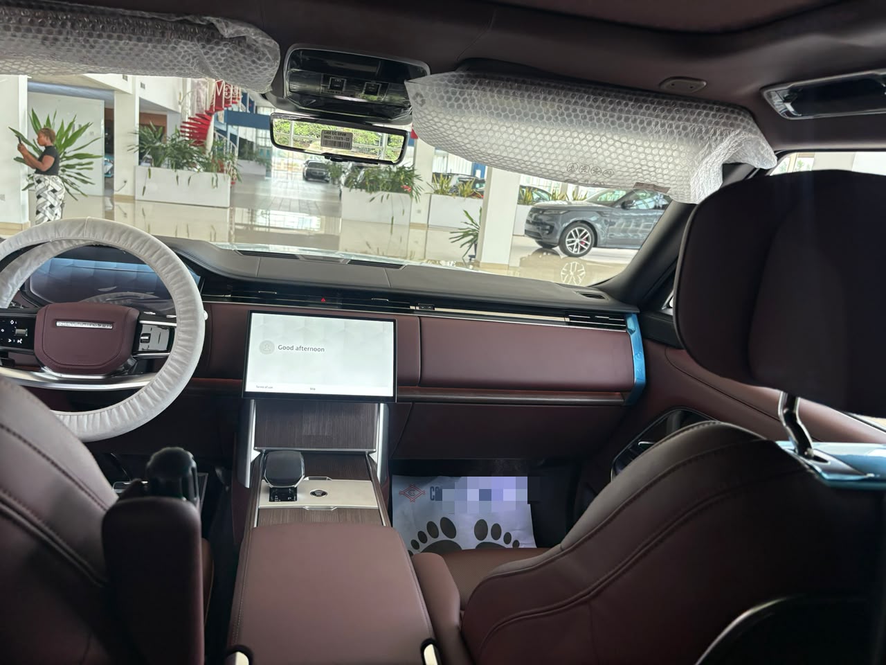 
								IDAN DEAL‼️‼️‼️ BRAND NEW RANGE-ROVER AUTOBIOGRAPHY 2025 GOING FOR JUST 492M NET WITH SAMBO LOCATION ABUJA📍 ZERO CHAIN DEAL full									