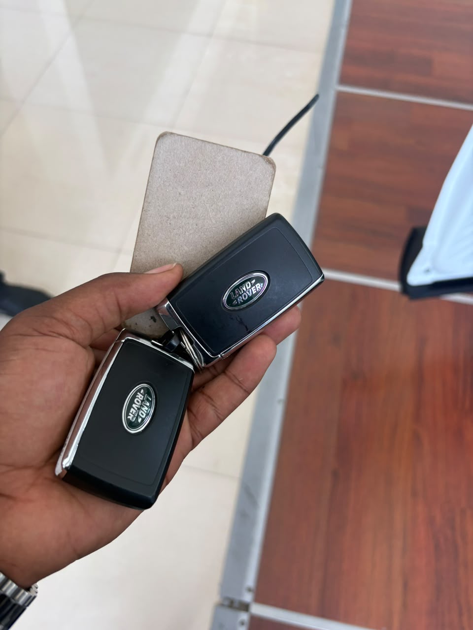 
								IDAN DEAL‼️‼️‼️ BRAND NEW RANGE-ROVER AUTOBIOGRAPHY 2025 GOING FOR JUST 492M NET WITH SAMBO LOCATION ABUJA📍 ZERO CHAIN DEAL full									