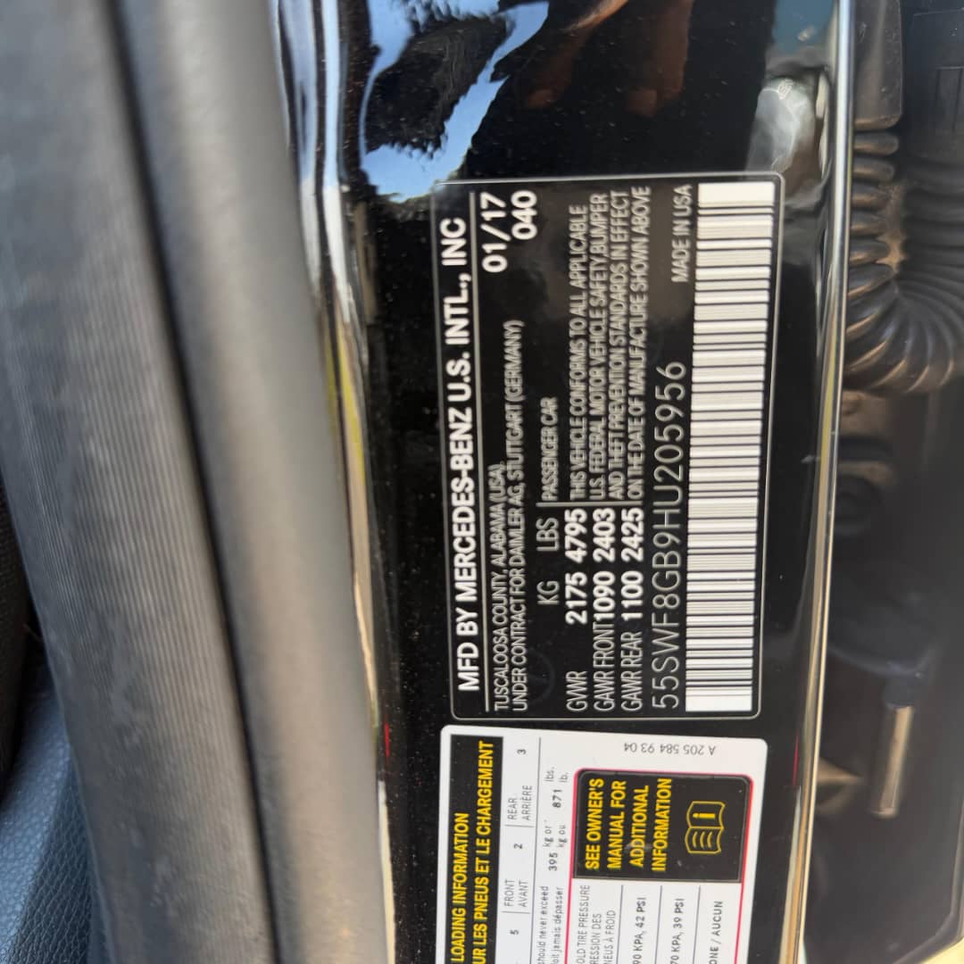 
								GIVEAWAY DEAL‼️‼️‼️ FOREIGN USED MERCEDES BENZ C63 2018 V8 WITH DUTY GOING FOR JUST 46.5M WITH SAMBO LOCATION ABUJA📍 ZERO CHAIN DEAL full									