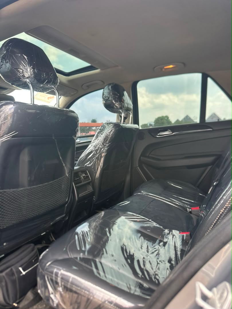 
								Giveaway Deal‼️‼️‼️ (159k Mileage) 2026 Entry Foreign Used 2016 Mbenz Gle350 Car is in pristine condition (Accident Free) Full Option (Keyless Powerbooth & Sunroof) with original duty all going for just 31m Net with sambo with me (Moveable) Lugbe Abuja📍 ZERO CHAIN DEAL full									
