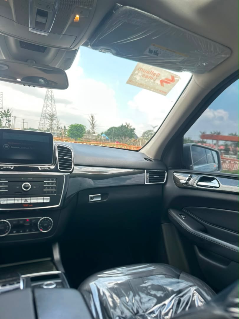 
								Giveaway Deal‼️‼️‼️ (159k Mileage) 2026 Entry Foreign Used 2016 Mbenz Gle350 Car is in pristine condition (Accident Free) Full Option (Keyless Powerbooth & Sunroof) with original duty all going for just 31m Net with sambo with me (Moveable) Lugbe Abuja📍 ZERO CHAIN DEAL full									