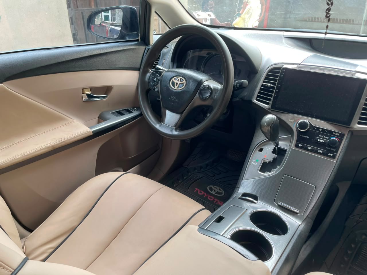 
								Quick Sale Toyota Venza 2009 With Untempered 4Plug engine and gear, ac is freezing 🥶 with original duty~ 🏷️8.5M Net 📍Apo Abuja full									