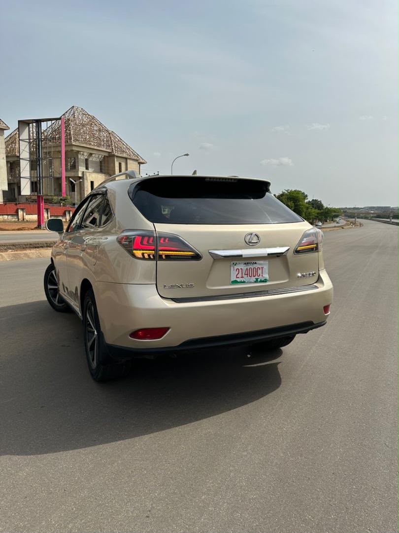 
								DISTRESS 🚨: Clean Lexus Rx350 2010 🆙 2015 – Full Option 🏷️ 12.8m •Keyless •Infotainment System with Mouse •Sunroof •Custom Duty full									