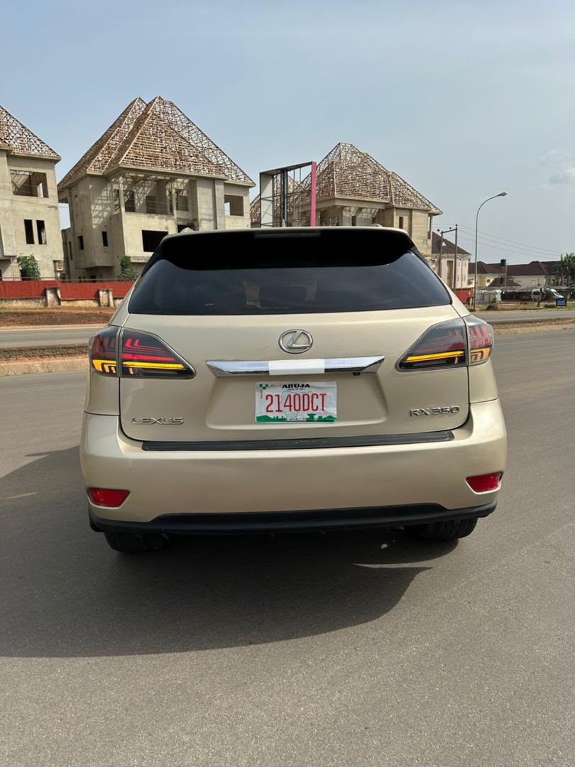 
								DISTRESS 🚨: Clean Lexus Rx350 2010 🆙 2015 – Full Option 🏷️ 12.8m •Keyless •Infotainment System with Mouse •Sunroof •Custom Duty full									