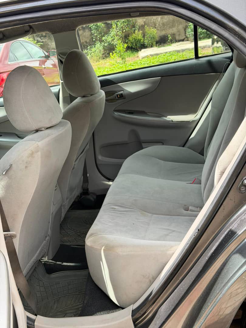 
								Super sharp 2013 Toyota Corolla with untampered engine and gear for 8M buy and drive full									