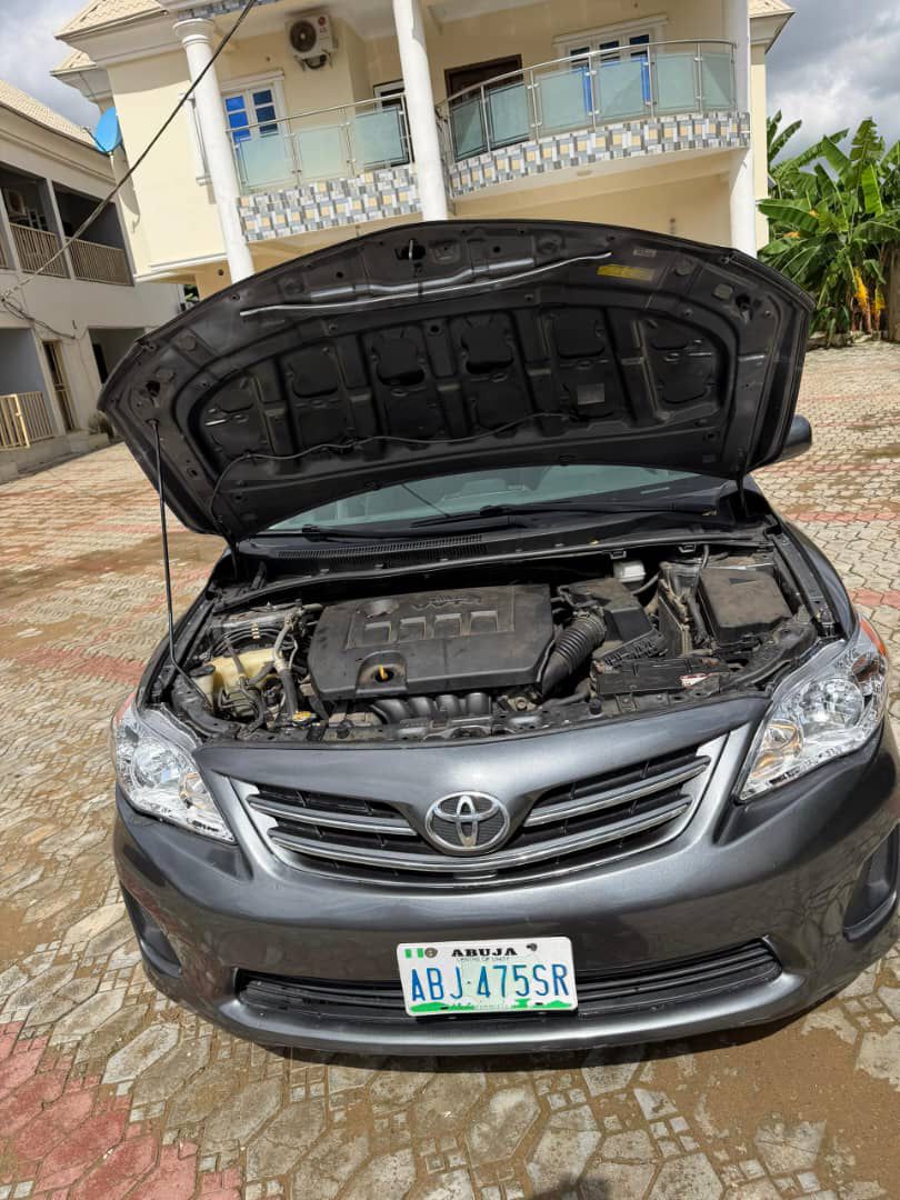 
								Super sharp 2013 Toyota Corolla with untampered engine and gear for 8M buy and drive full									