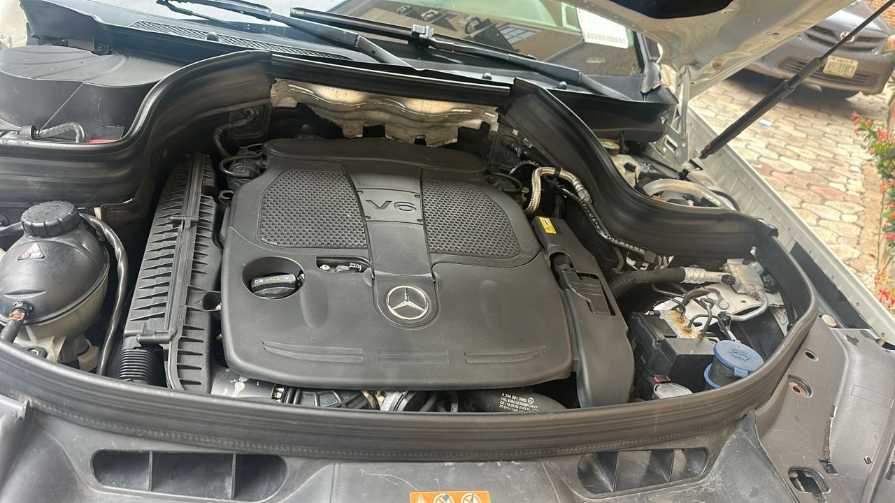 
								2013 Direct Belgium MERCEDES-BENZ GLK350WITH A CLEAR DUTY‼️ REVERSE CAMERA‼️AND OTHERS…HEADED FOR 16 MILLION NAIRA ONLY full									