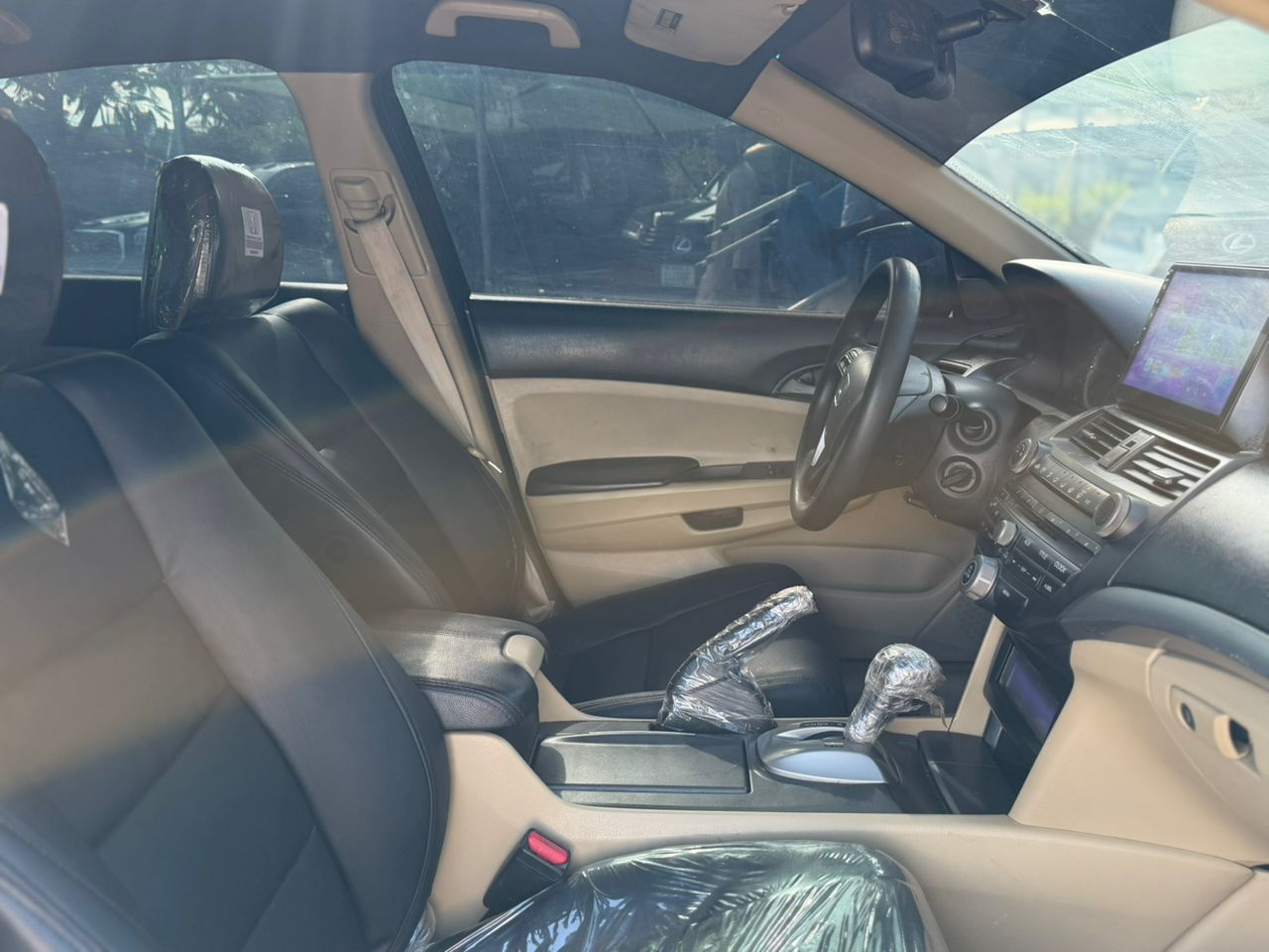 
								Extremely Clean Used Honda Accord 2011 for just 5.7m Abuja full									