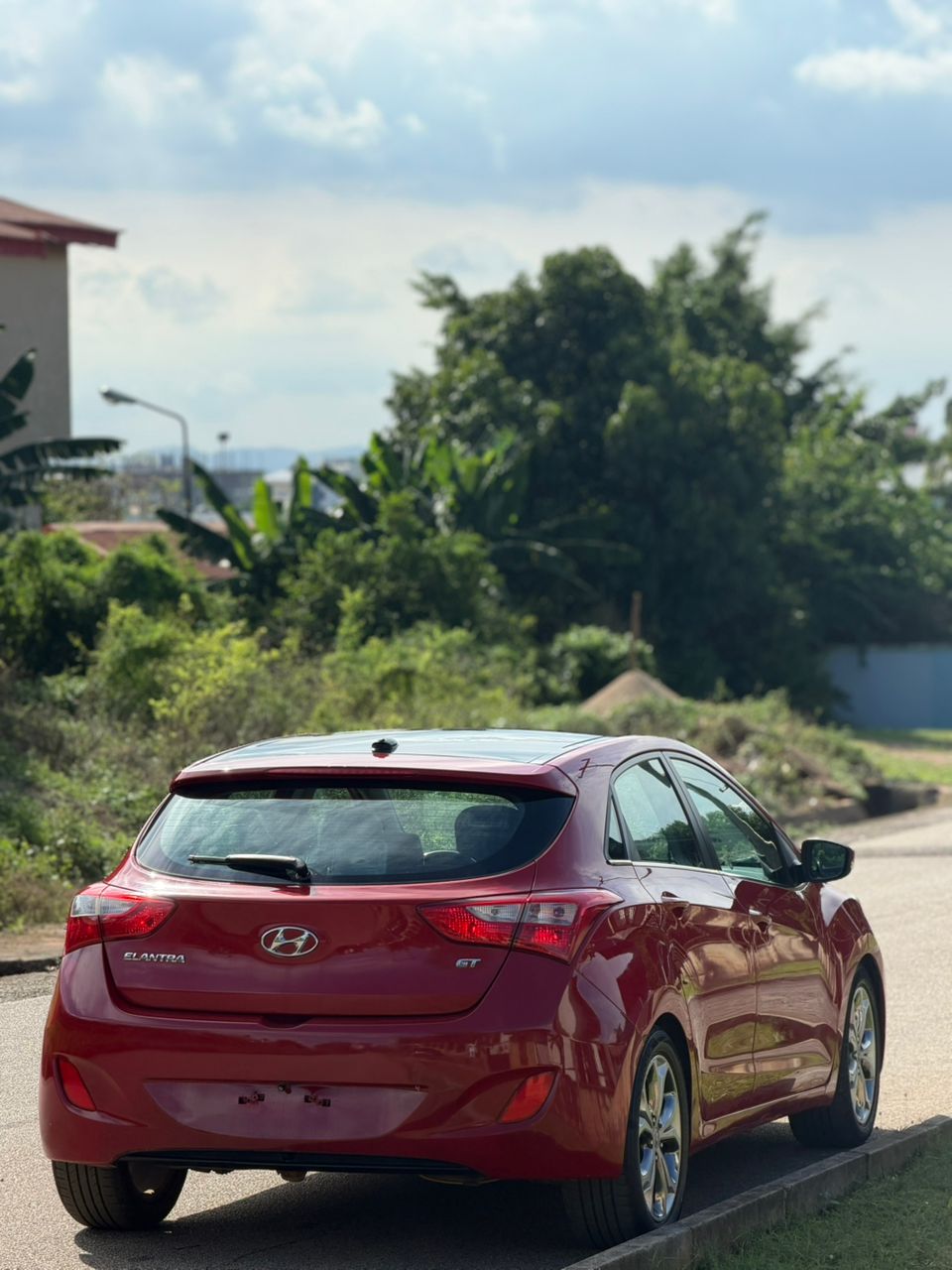 
								Distress Sell Toks Standard Hyundai Elantra GT 2013 for just 9.5M Abuja full									