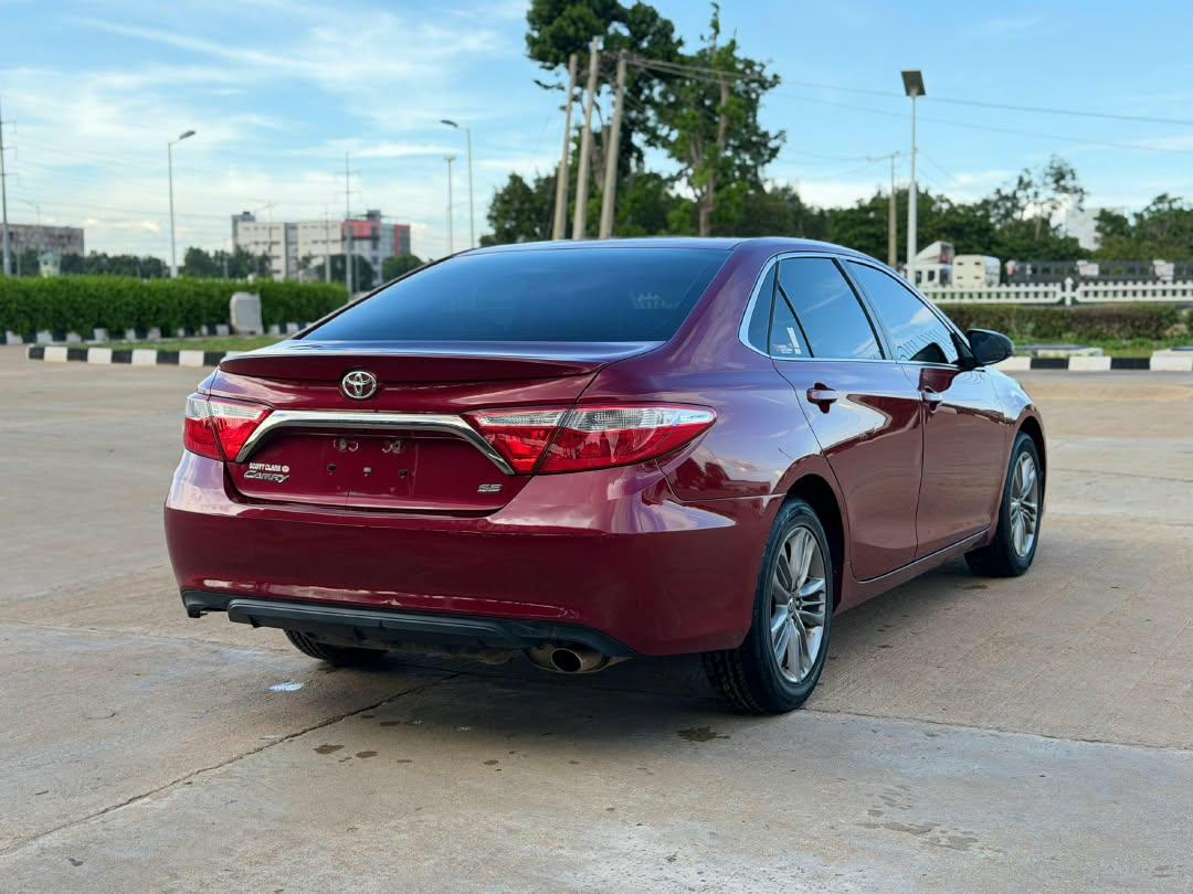 
								EXTREMELY SHARP  GRADE FOREIGN USED 2017 ON BELT TOYOTA CAMRY SE, MINT INTERIOR, NO SINGLE 9JA PAINT WITH UNTAMPARED ENGINE ND GEAR.GOING FOR JUST 14.7M full									