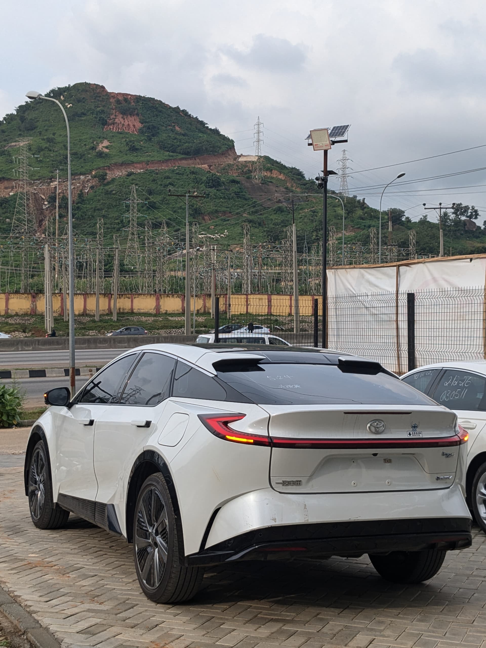 
								BRAND NEW 2026  Toyota Camry  Fully Electric ⚡ 💡  Everything Premium 💥 Available for Inspection 💯  Price 🏷️ 79 million naira ‼️  📍Location ABUJA full									