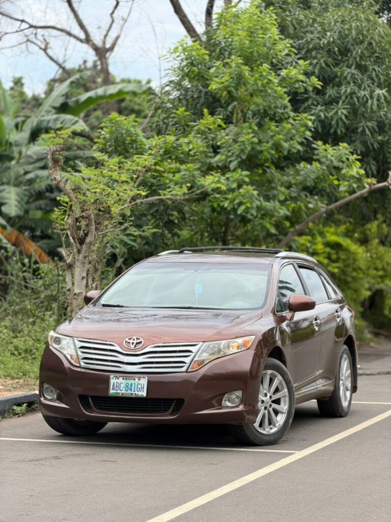 SUPER CLEAN USED TOYOTA VENZA 2010 LE   PRICE: 7M   ABUJA DEAL   NATIONWIDE DELIVERY