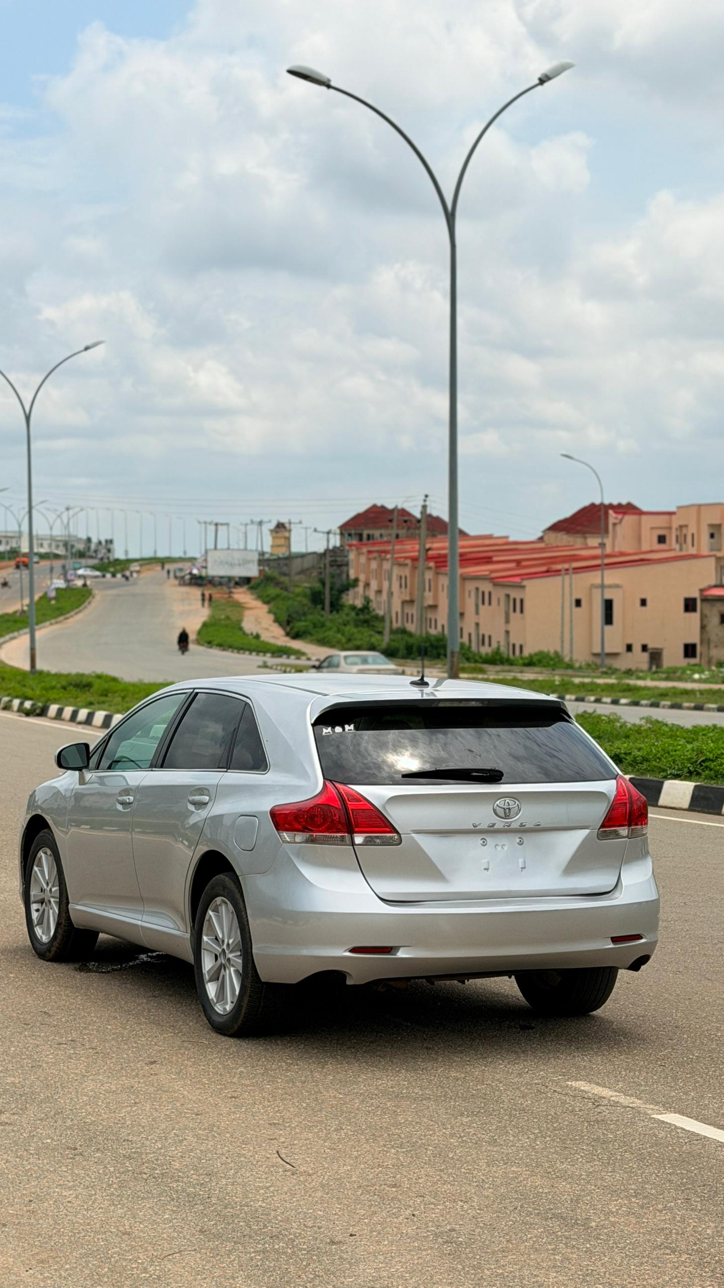 
								FOREIGN USED 🇺🇸 2011 TOYOTA VENZA LE WITH KEY ENTRY,V4 ENGINE, AC FREEZING 🥶 AND VERIFIED DUTY VALID FOR 16.8 MILLION NAIRA ONLY full									