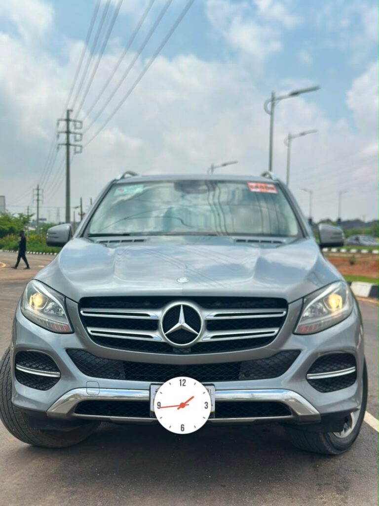 Giveaway Deal‼️‼️‼️ (159k Mileage) 2026 Entry Foreign Used 2016 Mbenz Gle350 Car is in pristine condition (Accident Free) Full Option (Keyless Powerbooth & Sunroof) with original duty all going for just 31m Net with sambo with me (Moveable) Lugbe Abuja📍 ZERO CHAIN DEAL