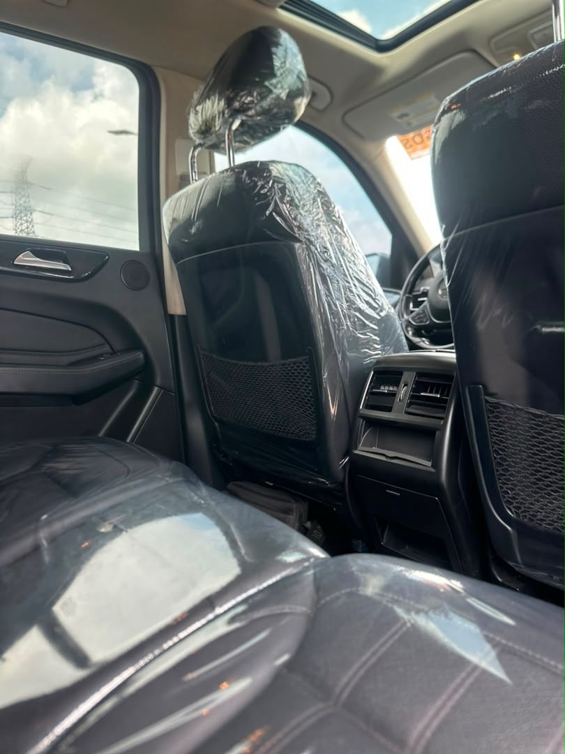 
								Giveaway Deal‼️‼️‼️ (159k Mileage) 2026 Entry Foreign Used 2016 Mbenz Gle350 Car is in pristine condition (Accident Free) Full Option (Keyless Powerbooth & Sunroof) with original duty all going for just 31m Net with sambo with me (Moveable) Lugbe Abuja📍 ZERO CHAIN DEAL full									