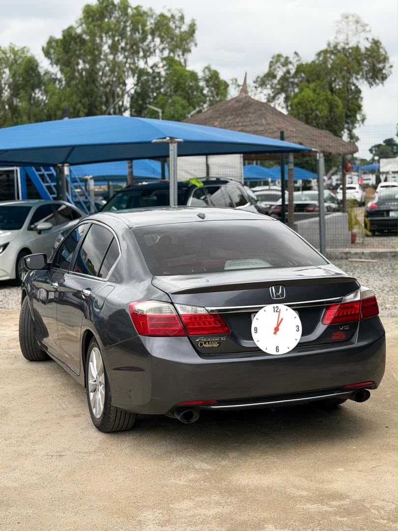 
								Giveaway Deal‼️‼️‼️ Carefully Used Honda accord v6 2013 model fullest option ( Double Screen Sunroof & Keyless) with duty ✅ 7.2m last with Net Apo Abuja full									