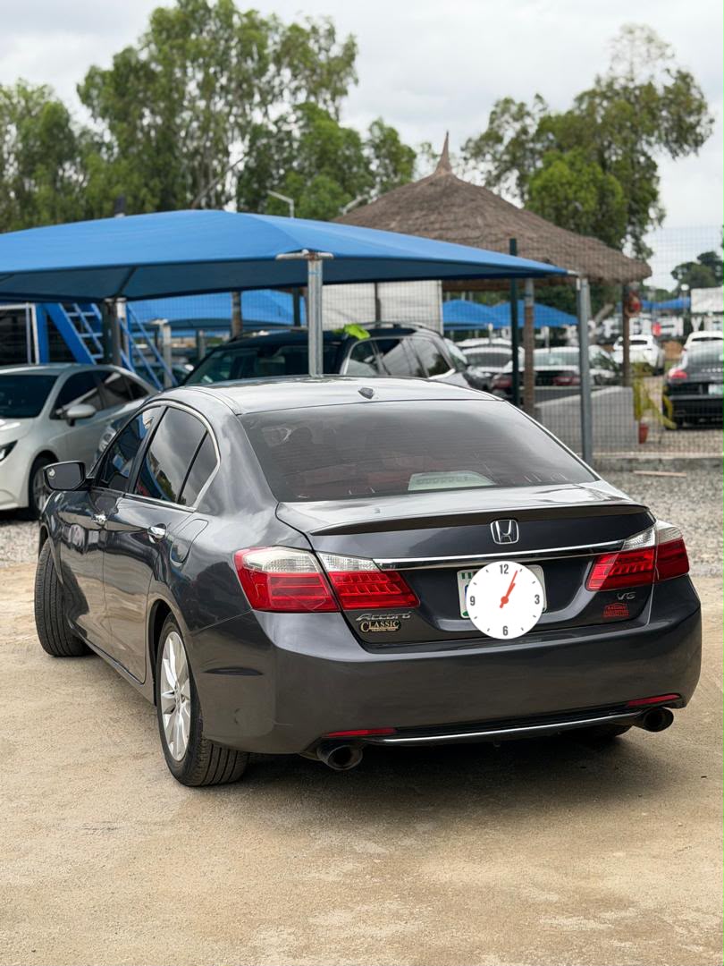 
								Giveaway Deal‼️‼️‼️ Carefully Used Honda accord v6 2013 model fullest option ( Double Screen Sunroof & Keyless) with duty ✅ 7.2m last with Net Apo Abuja full									