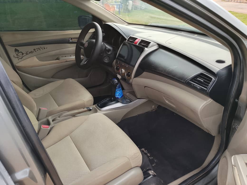 
								Honda CITY 2012 engine and gearbox untouched ac freezing 🥶 just buy and zoom 4.5 million full									