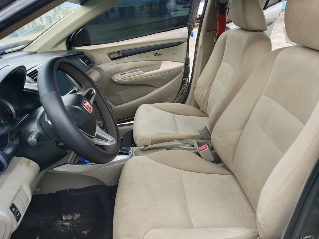 
								Honda CITY 2012 engine and gearbox untouched ac freezing 🥶 just buy and zoom 4.5 million full									