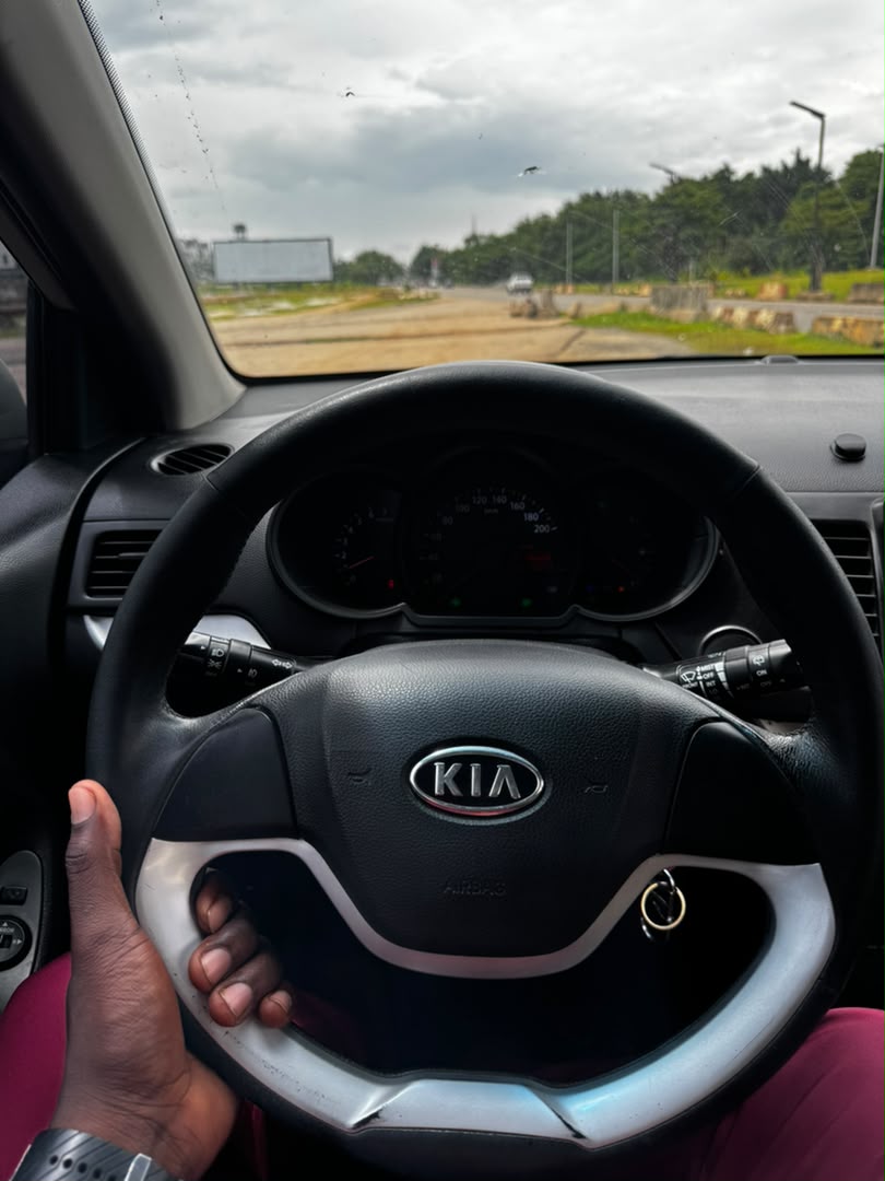 
								Giveaway Deal‼️‼️‼️ Carefully Used 2012 Kia Morning car is in pristine condition with duty going for just 5.7m Net with 200k sambo with me Lugbe Abuja📍 ZERO CHAIN DEAL full									