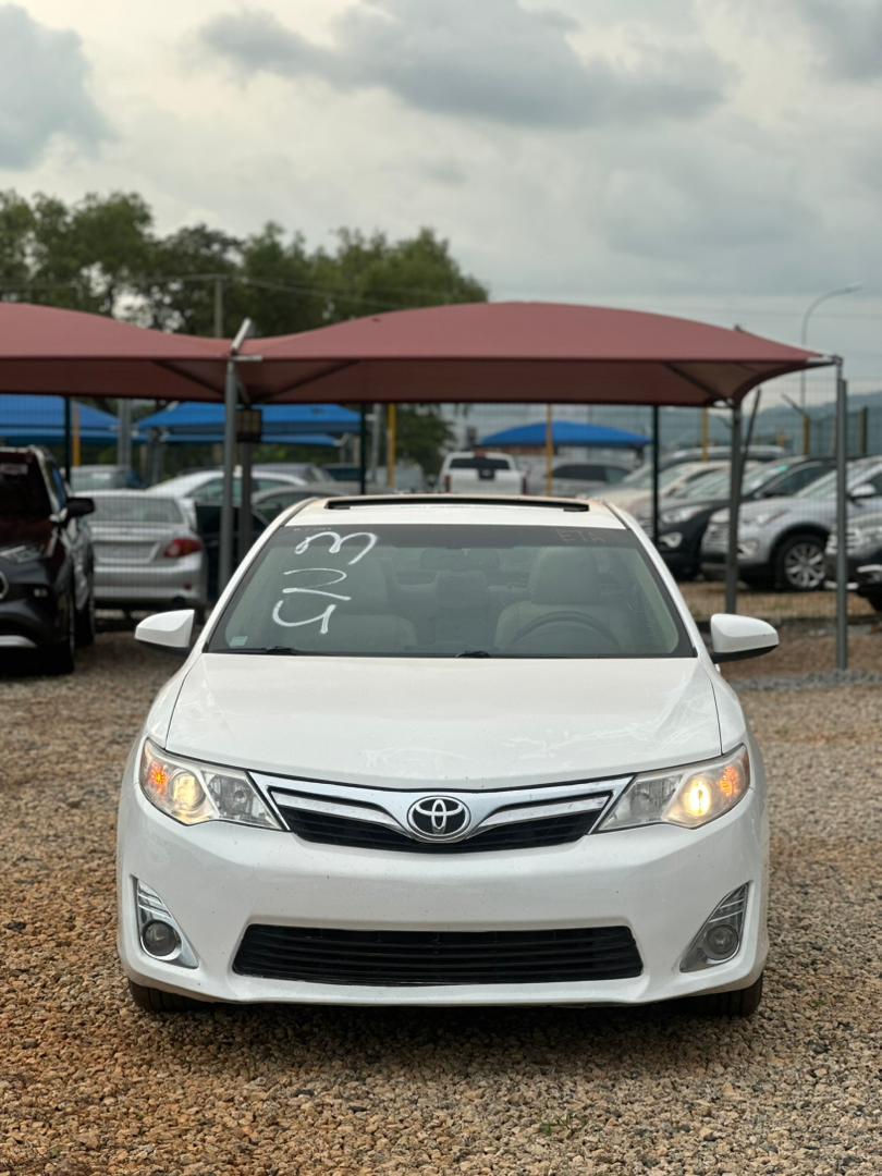 
								GIVEAWAY DEAL‼️‼️‼️ 🛥️NEW ENTRY FOREIGN USED 🇱🇷TOYOTA CAMRY XLE 2014 MODEL FULLEST OPTION KEYLESS, LEATHER SEAT, OPEN ROOF WITH ORIGINAL CUSTOM DUTY GOING FOR JUST 14.8M NET ABUJA📍 ZERO CHAIN DEAL full									