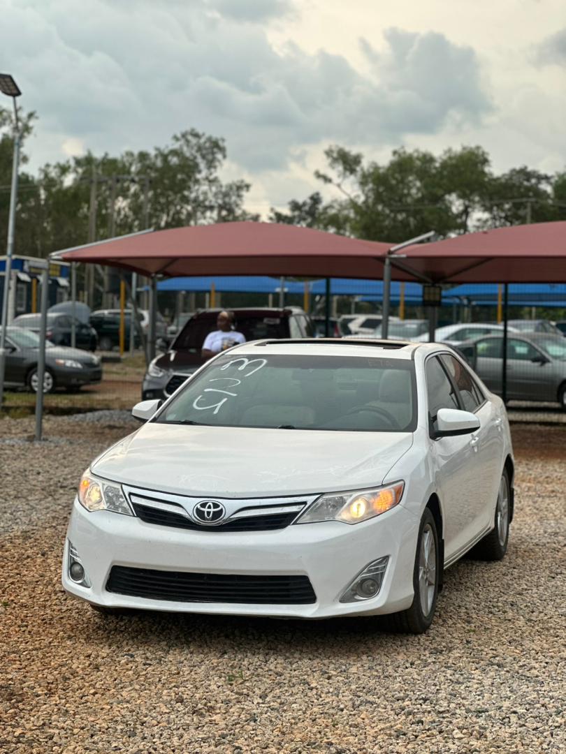 
								GIVEAWAY DEAL‼️‼️‼️ 🛥️NEW ENTRY FOREIGN USED 🇱🇷TOYOTA CAMRY XLE 2014 MODEL FULLEST OPTION KEYLESS, LEATHER SEAT, OPEN ROOF WITH ORIGINAL CUSTOM DUTY GOING FOR JUST 14.8M NET ABUJA📍 ZERO CHAIN DEAL full									