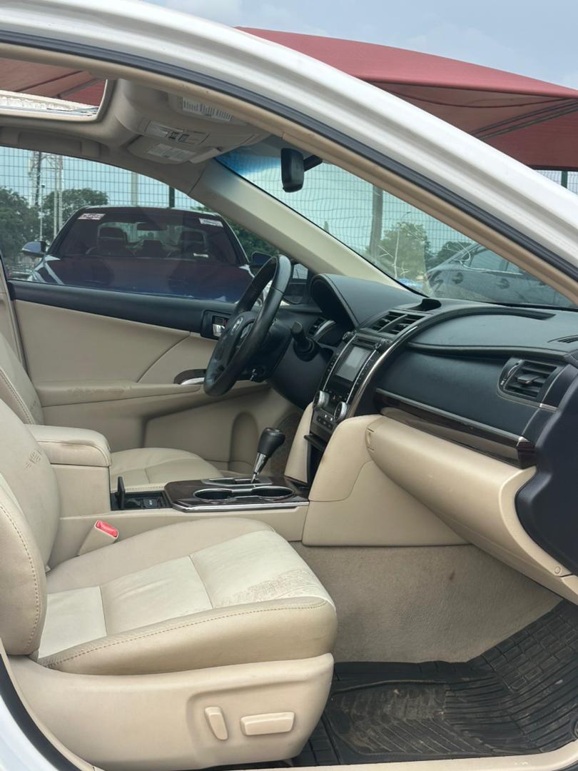 
								GIVEAWAY DEAL‼️‼️‼️ 🛥️NEW ENTRY FOREIGN USED 🇱🇷TOYOTA CAMRY XLE 2014 MODEL FULLEST OPTION KEYLESS, LEATHER SEAT, OPEN ROOF WITH ORIGINAL CUSTOM DUTY GOING FOR JUST 14.8M NET ABUJA📍 ZERO CHAIN DEAL full									