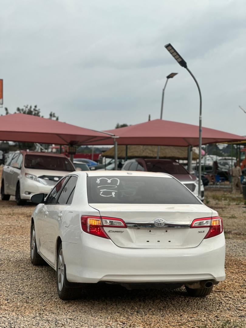 
								GIVEAWAY DEAL‼️‼️‼️ 🛥️NEW ENTRY FOREIGN USED 🇱🇷TOYOTA CAMRY XLE 2014 MODEL FULLEST OPTION KEYLESS, LEATHER SEAT, OPEN ROOF WITH ORIGINAL CUSTOM DUTY GOING FOR JUST 14.8M NET ABUJA📍 ZERO CHAIN DEAL full									