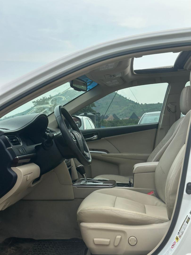 
								GIVEAWAY DEAL‼️‼️‼️ 🛥️NEW ENTRY FOREIGN USED 🇱🇷TOYOTA CAMRY XLE 2014 MODEL FULLEST OPTION KEYLESS, LEATHER SEAT, OPEN ROOF WITH ORIGINAL CUSTOM DUTY GOING FOR JUST 14.8M NET ABUJA📍 ZERO CHAIN DEAL full									