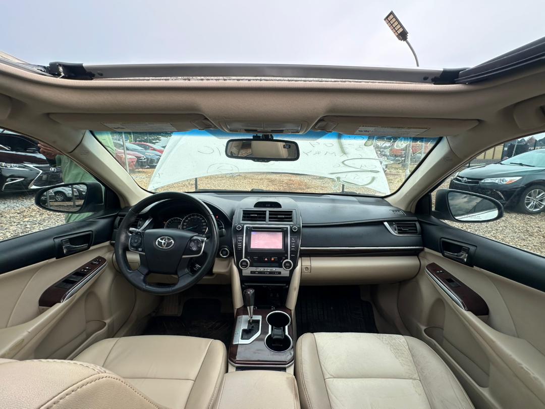 
								GIVEAWAY DEAL‼️‼️‼️ 🛥️NEW ENTRY FOREIGN USED 🇱🇷TOYOTA CAMRY XLE 2014 MODEL FULLEST OPTION KEYLESS, LEATHER SEAT, OPEN ROOF WITH ORIGINAL CUSTOM DUTY GOING FOR JUST 14.8M NET ABUJA📍 ZERO CHAIN DEAL full									