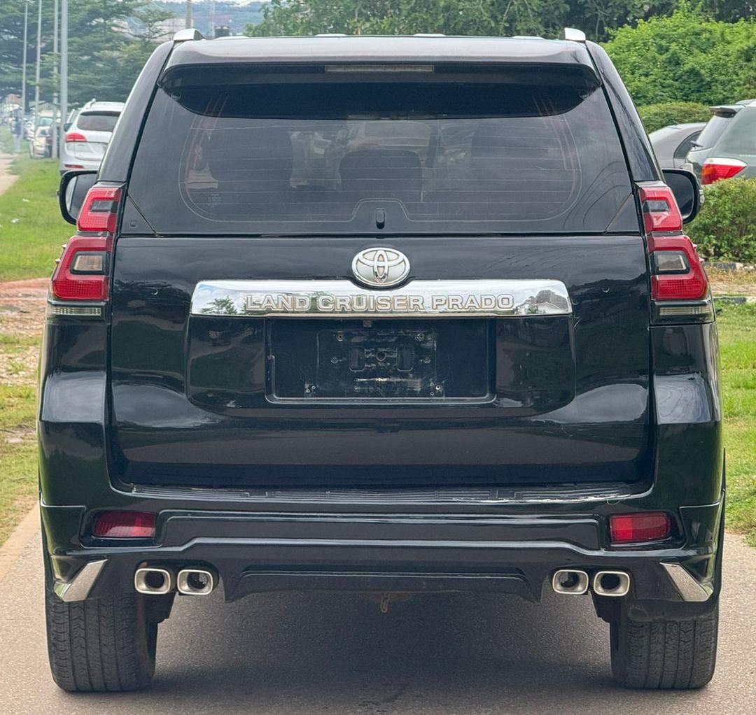 
								Extremely clean ‼️ 🔥Toyota  Land Cruiser prado 2015 ⬆️ 2022 model everything intact buy and drive nothing to fixed going for 19.5m only come for inspection and payment before you hear sold full									