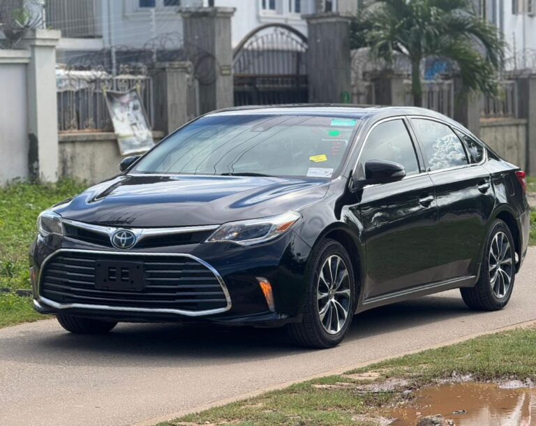 Distress sales ‼️🔥Direct Belgium 🇧🇪 Toyota Avalon  2017 model Everything perfect Accident 🆓 original 📑 going for JUST 20m only Come for inspection and payment before you hear sold