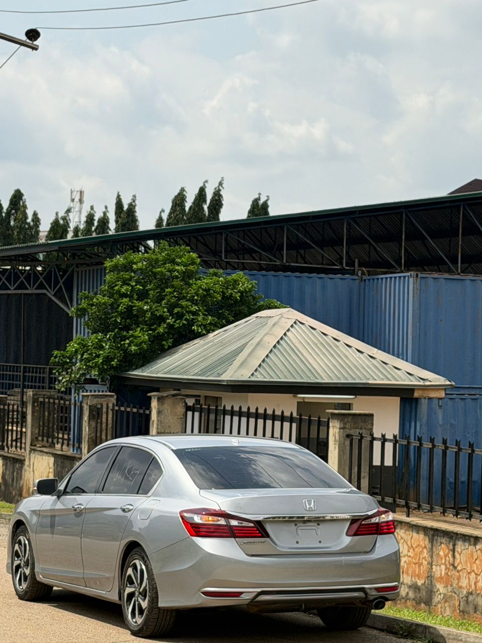 
								Foreign Used Honda Accord 2016 EXL fullest option for just 15.5m Abuja full									