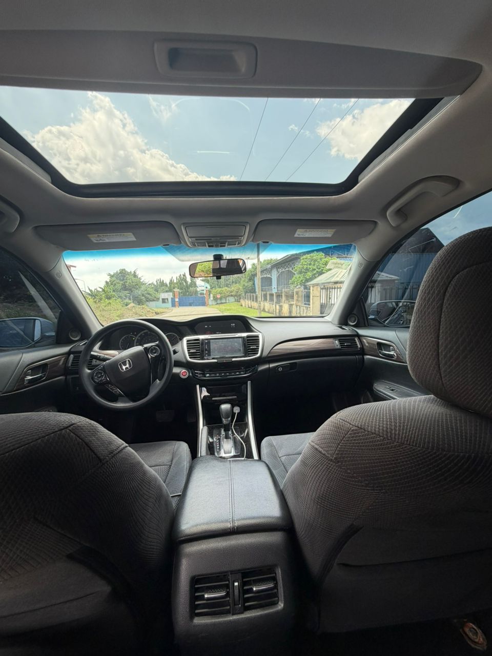
								Foreign Used Honda Accord 2016 EXL fullest option for just 15.5m Abuja full									