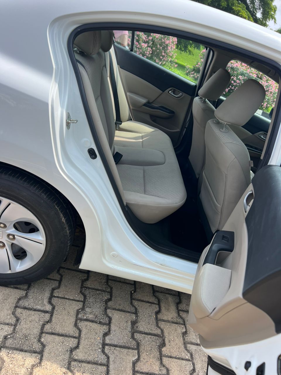 
								DISTRESS  FOREIGN  USED HONDA CIVIC 2014 MODEL CUSTOM DUTY FULLY PAID AC CHILLING VERY VERY CLEAN INTERIOR AND EXTERIOR GOING FOR 💰 11.5m   Buyer settle 200k 🫶  ABUJA DEAL full									