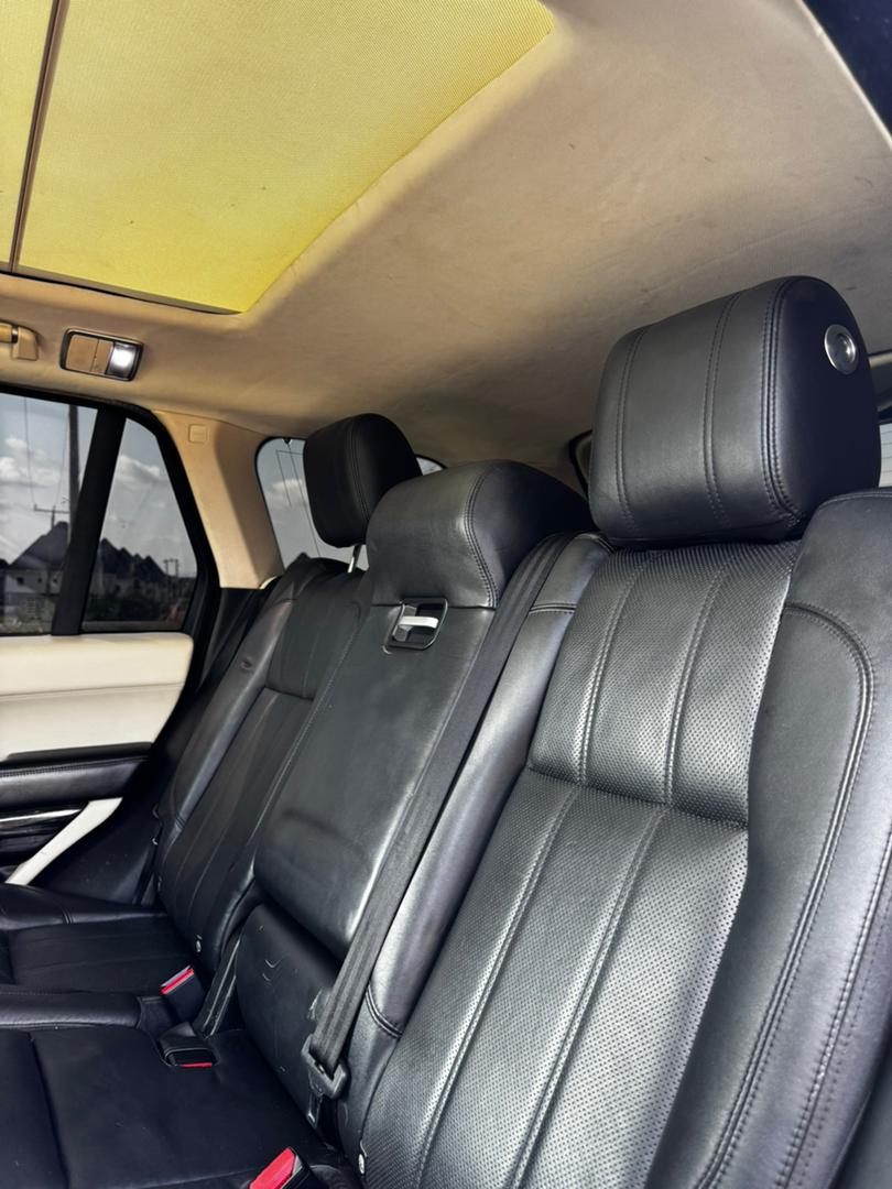 
								Good Deal‼️‼️‼️ 2025 Entry 2013 Neatly facelifted Range Rover Sport HSE car is in pristine condition (Nothing To Fix) fullest option (Keyless Double pano and more) with original duty going for just 30m slightly negotiable with me (Moveable) Lugbe Abuja📍 ZERO CHAIN DEAL full									