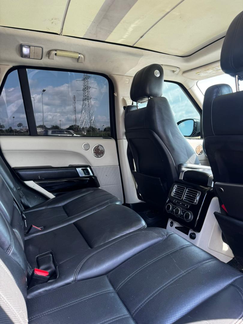 
								Good Deal‼️‼️‼️ 2025 Entry 2013 Neatly facelifted Range Rover Sport HSE car is in pristine condition (Nothing To Fix) fullest option (Keyless Double pano and more) with original duty going for just 30m slightly negotiable with me (Moveable) Lugbe Abuja📍 ZERO CHAIN DEAL full									