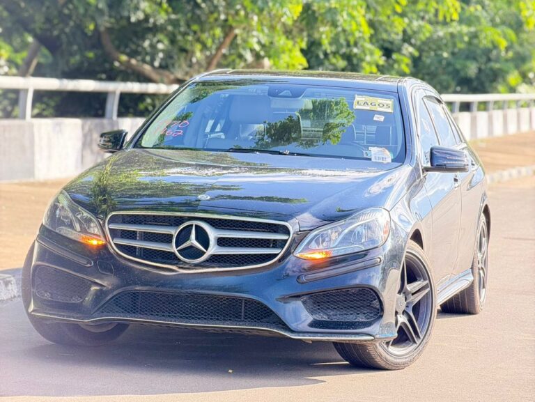 FOREIGN USED 2014 E350 MERCEDES BENZ💥  20M OnLy💰 custom duty  Drive the Benz that speaks class without saying a word.  AbuJa LoKaTioN