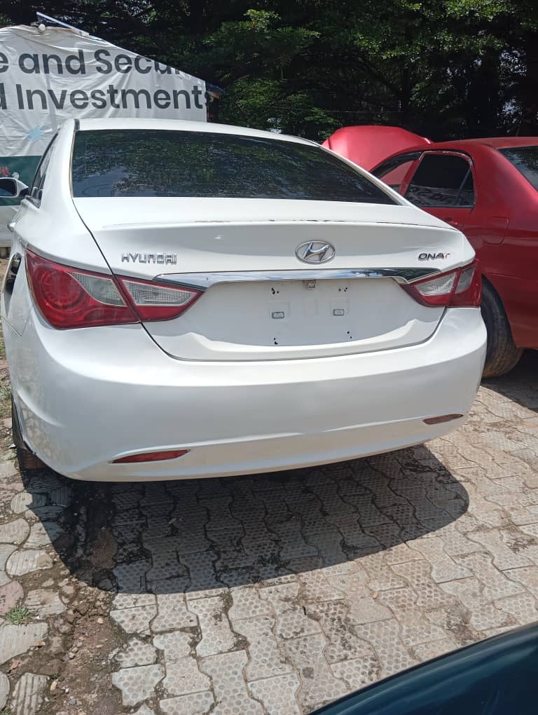 
								DISTRESS  3.4M  HYUNDAI SONATA  CASH NEEDED ASAP… Location is lugbe airport Rd,Abuja….cash needed asap….  DISTRESSS 3.4m full									
