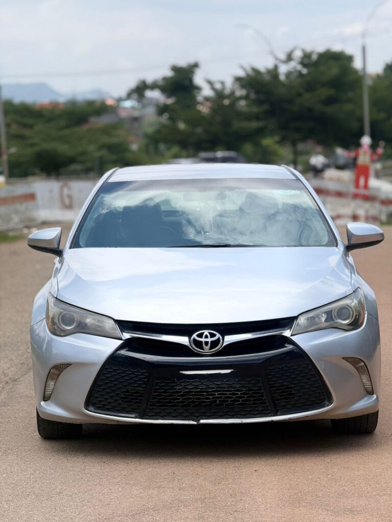 EXTREMELY SHARP 2016 TOYOTA CAMRY SE⚡⚡ WITH PROPER DOCUMENTATION  PRICE:10.2M 📍ABUJA