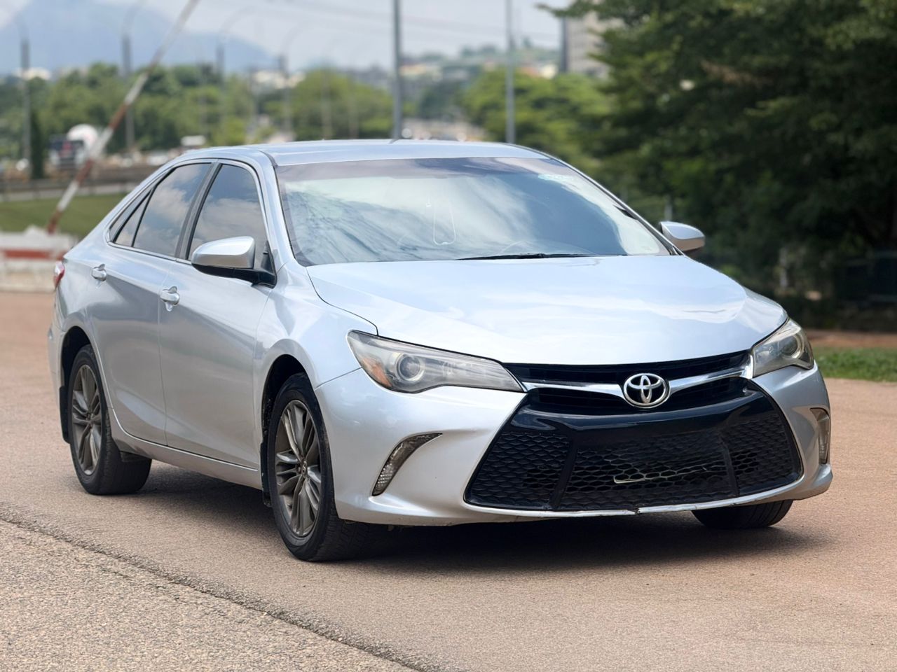 
								EXTREMELY SHARP 2016 TOYOTA CAMRY SE⚡⚡ WITH PROPER DOCUMENTATION  PRICE:10.2M 📍ABUJA full									