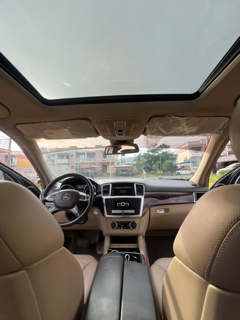 
								registered 2014 ml350 First body  Power boot  Keyless entry  Pano roof Low mileage  Original duty  @14net full									