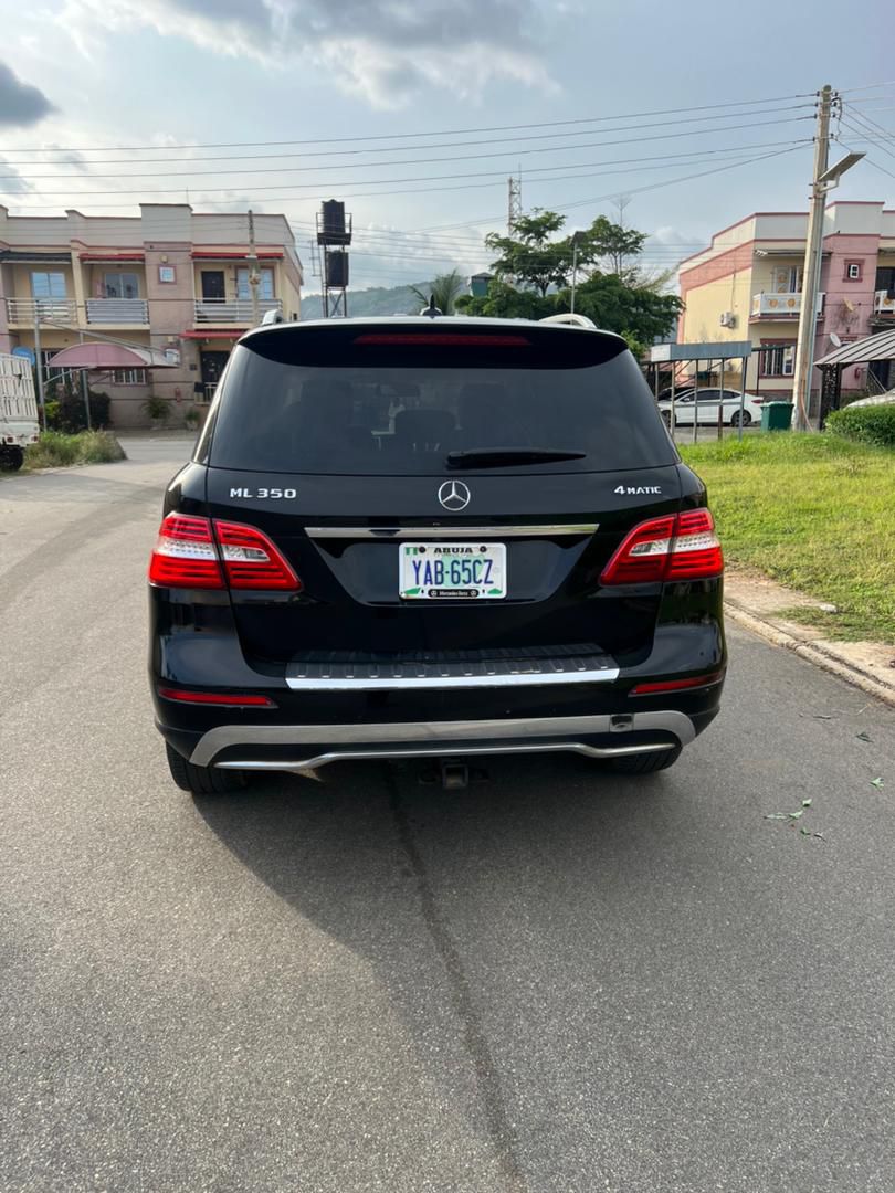 
								registered 2014 ml350 First body  Power boot  Keyless entry  Pano roof Low mileage  Original duty  @14net full									