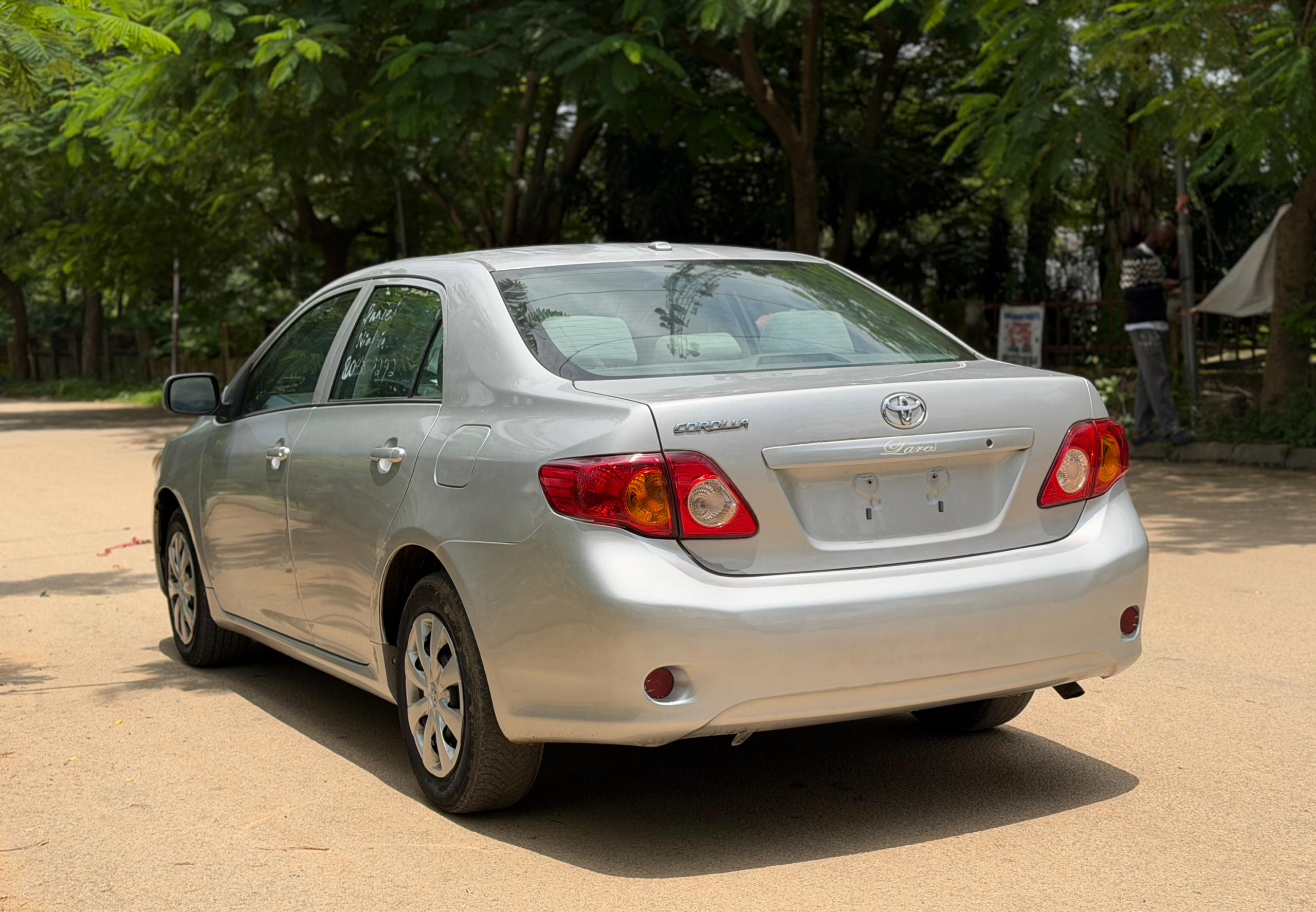 
								Awoof Deal: Extremely clean foreign used Toyota corolla LE 2010 on belt. Accident Free, going for just 9.8m with no single 9ja paint nor rust. No worry just press funds full									