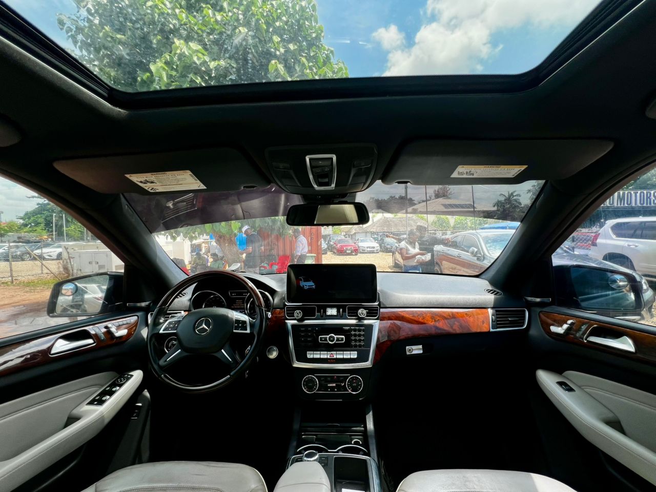 
								Neatly Used Mercedes Benz ML350 2013 ⬆️ GLE350 in perfect condition Legally Registered  Buy and Drive   17 Million full									