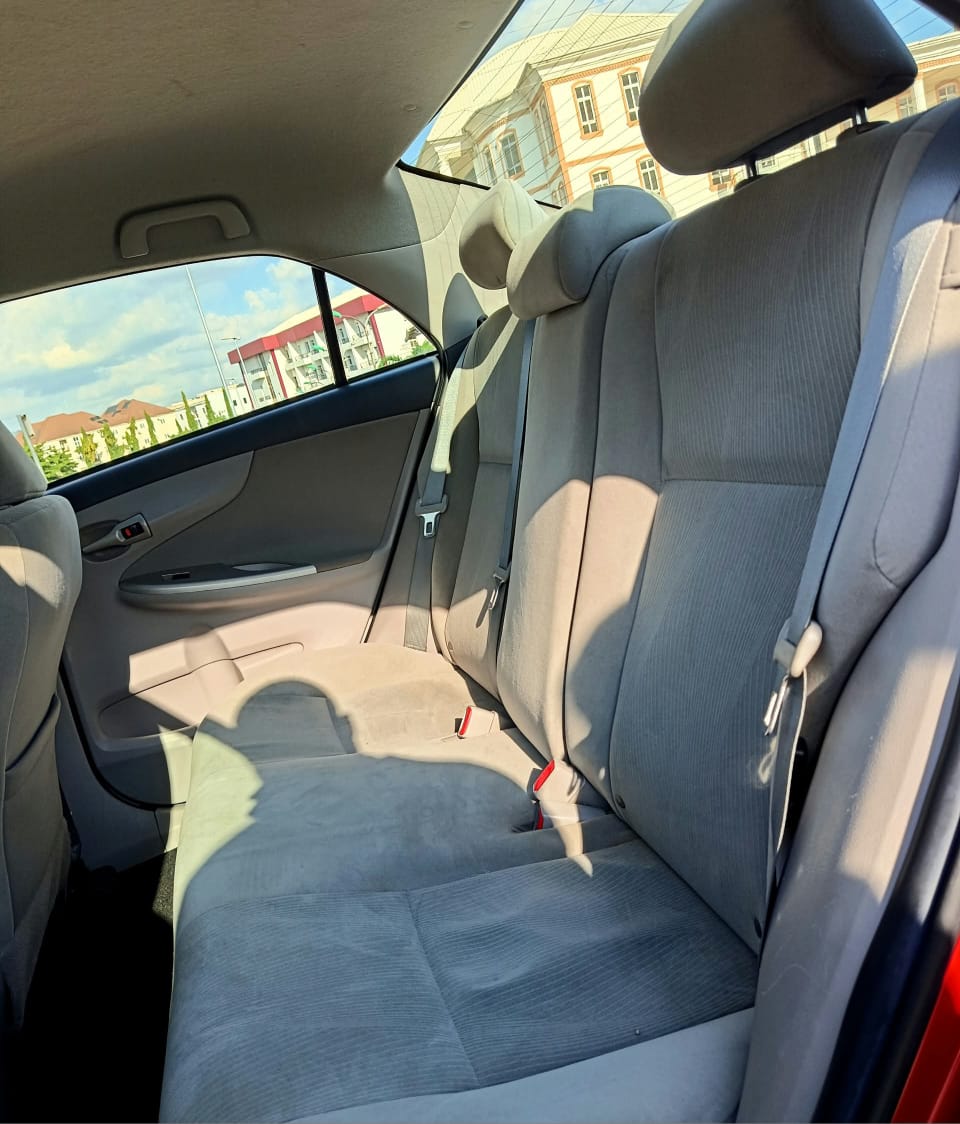 
								FOREIGN USED 2012 TOYOTA COROLLA LE NOTHING TO FIX WITH ORIGINAL CUSTOM DUTY FULLY PAID GOING FOR 12.5M ABUJA DEAL full									