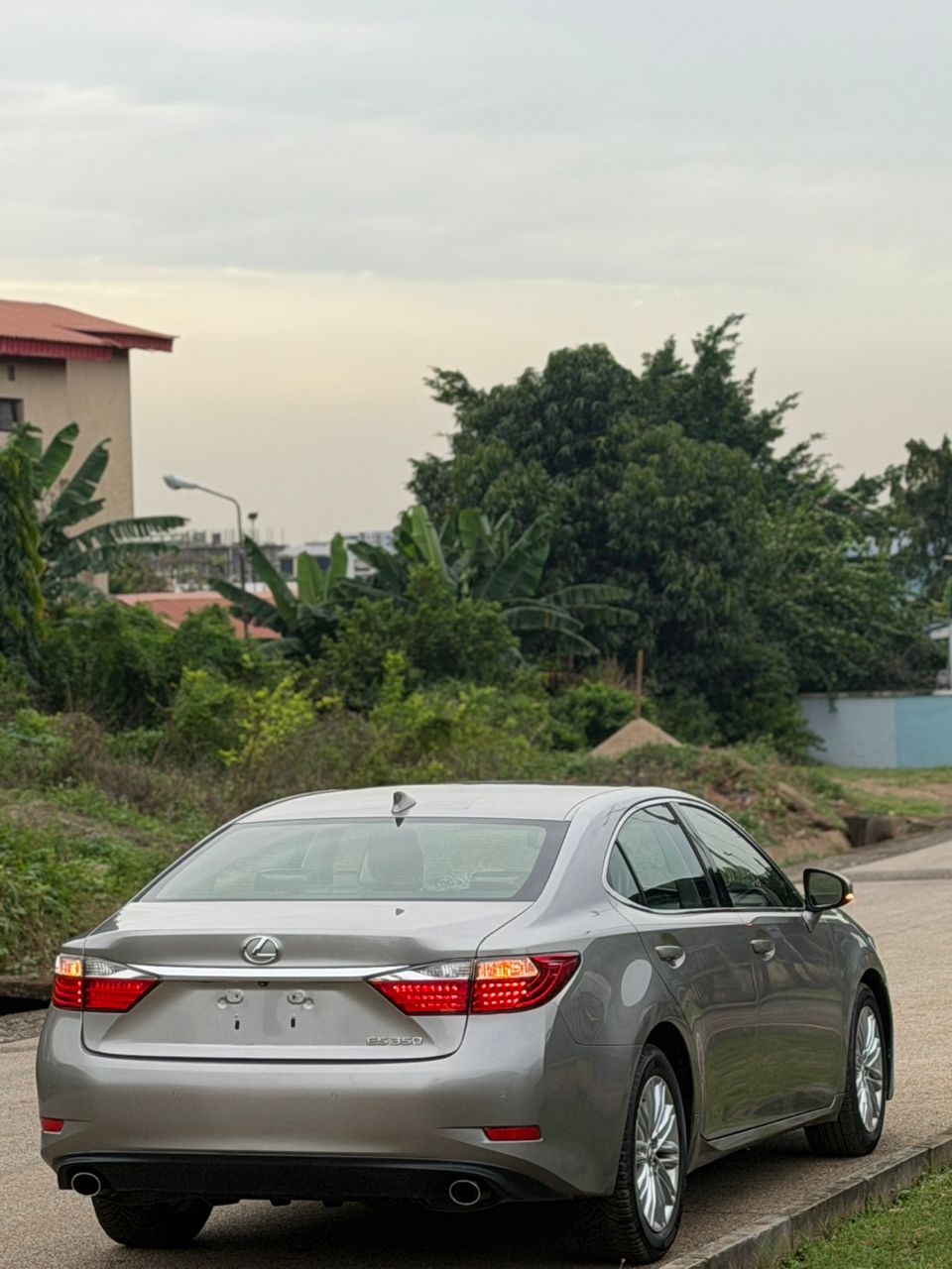 
								Foreign Used Lexus ES350 2015 for just 18m Abuj full									