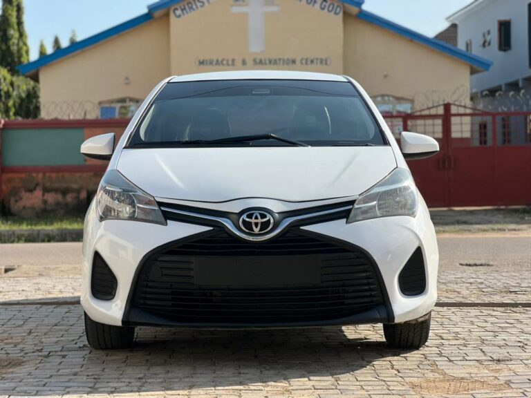 SUPER CLEAN‼️  FEW MONTHS USED 2017 MODEL TOYOTA YARIS  ORIGINAL DUTY 💰N10,200,000