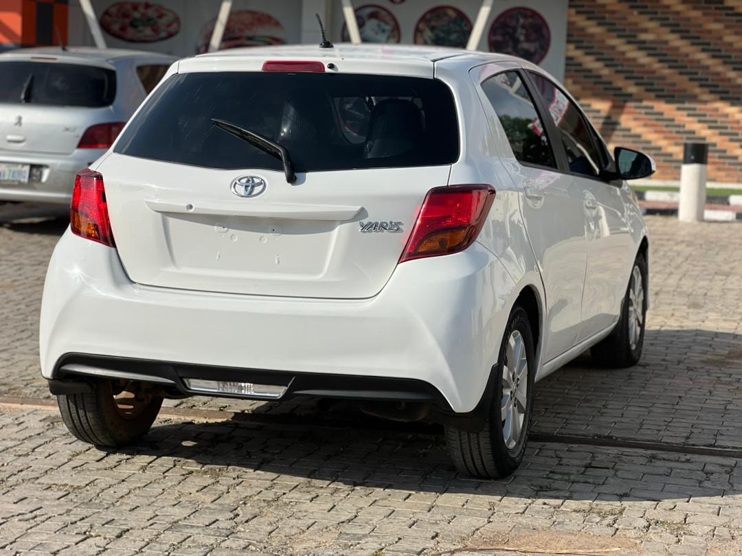 
								SUPER CLEAN‼️  FEW MONTHS USED 2017 MODEL TOYOTA YARIS  ORIGINAL DUTY 💰N10,200,000 full									