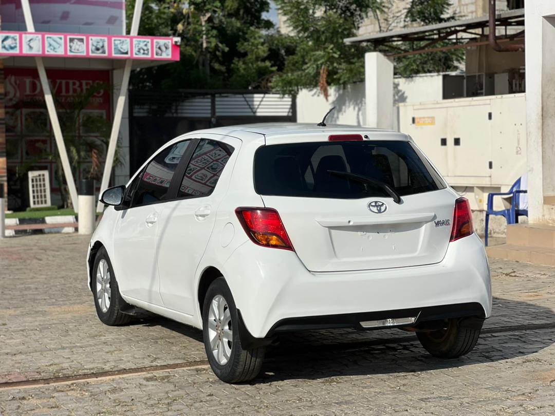
								SUPER CLEAN‼️  FEW MONTHS USED 2017 MODEL TOYOTA YARIS  ORIGINAL DUTY 💰N10,200,000 full									